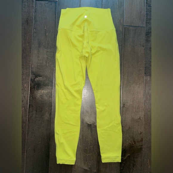 Lululemon neon yellow leggings size 6 - Picture 2 of 4